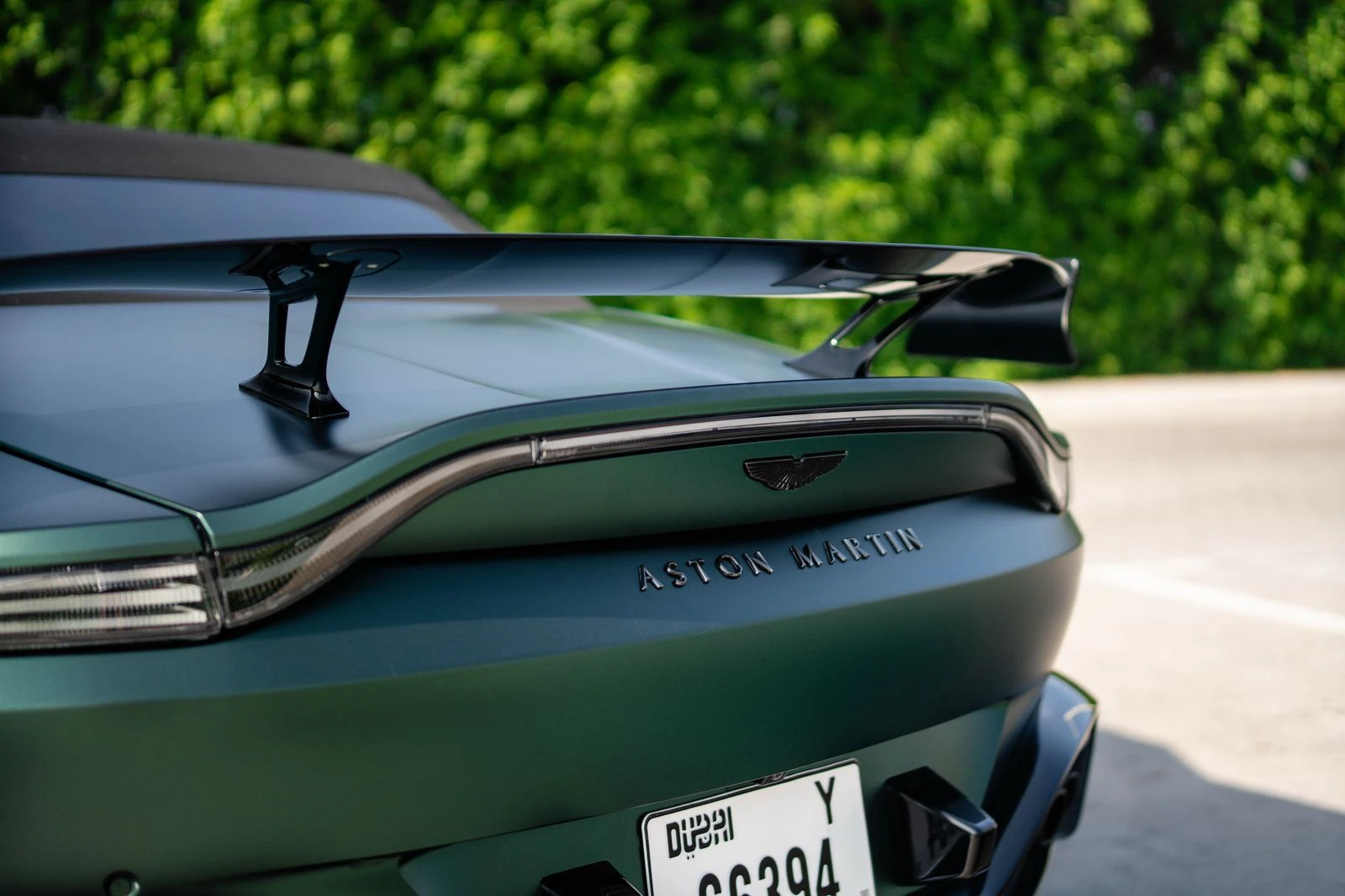 Aston Martin V8 Vantage  F1 Edition Roadster  С РЕГИСТРАЦИЯ & АВТО КРЕДИТ - изображение 8