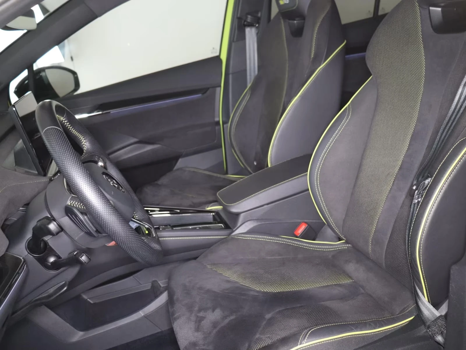 Skoda Enyaq iV RS COUPE CAMERA MATRIX , снимка 6 - Автомобили и джипове - 54220325