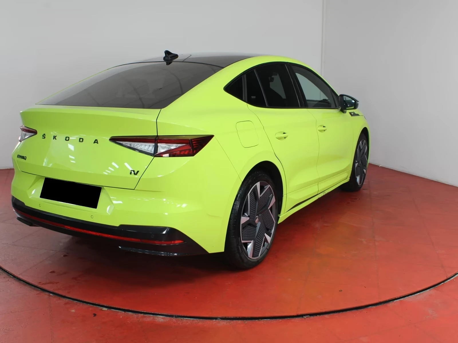 Skoda Enyaq iV RS COUPE CAMERA MATRIX , снимка 3 - Автомобили и джипове - 54220325