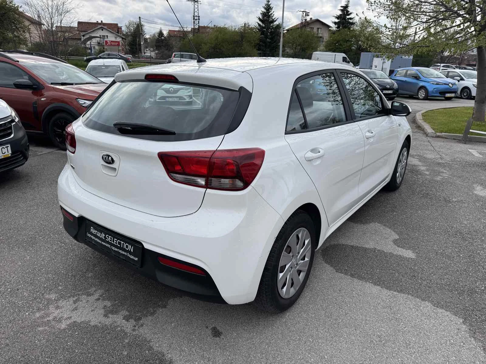 Kia Rio 1.2I LPG, снимка 6 - Автомобили и джипове - 54288180