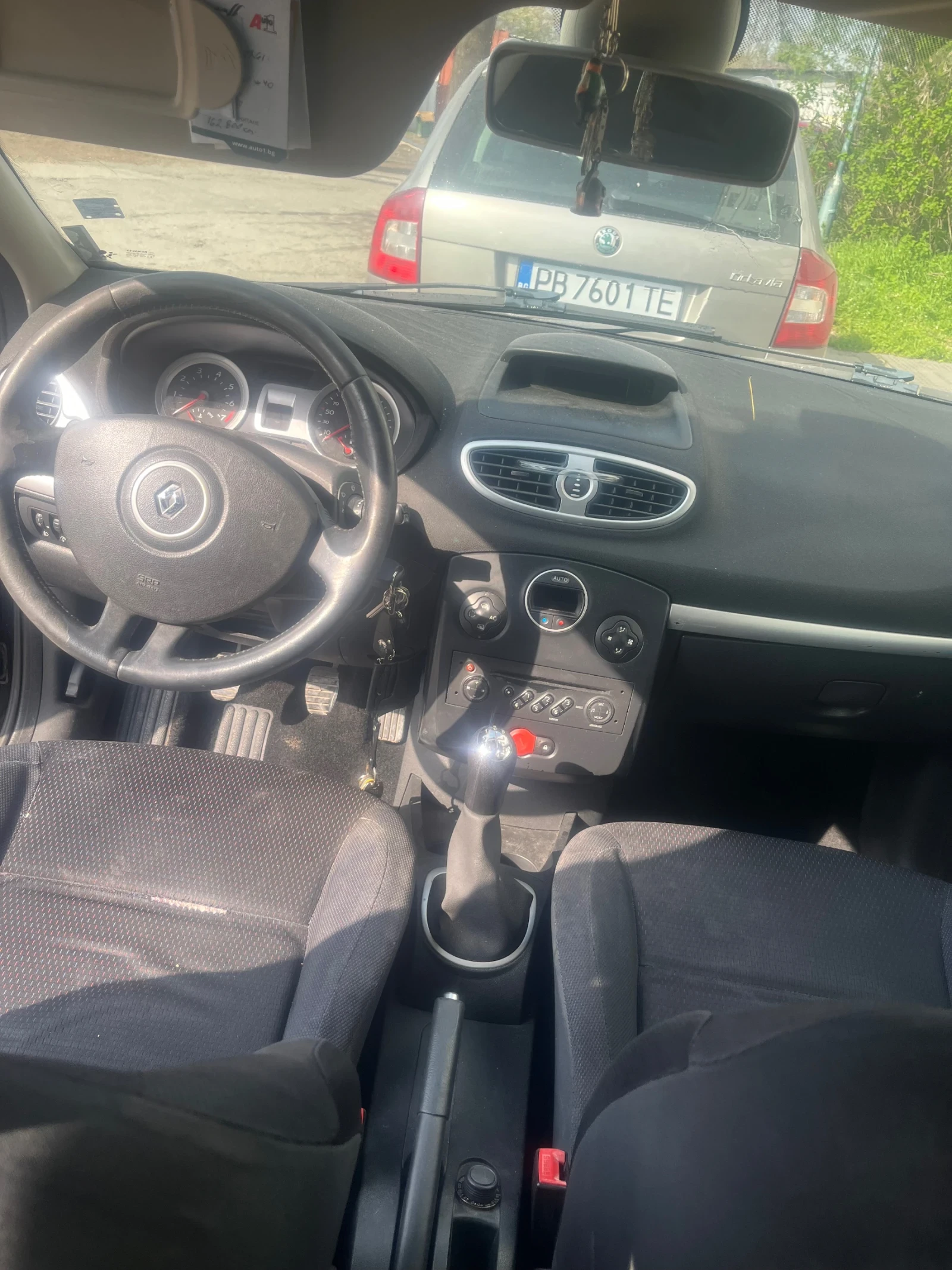 Renault Clio, снимка 7 - Автомобили и джипове - 54633301