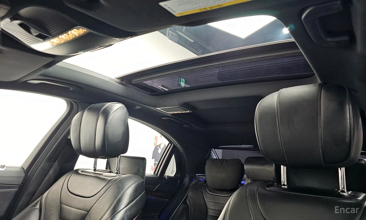 Mercedes-Benz S 560 4MATIC* BURMESTER* ДИСТРОНИК* МАСАЖ* 360КАМЕРА* , снимка 13 - Автомобили и джипове - 54700890