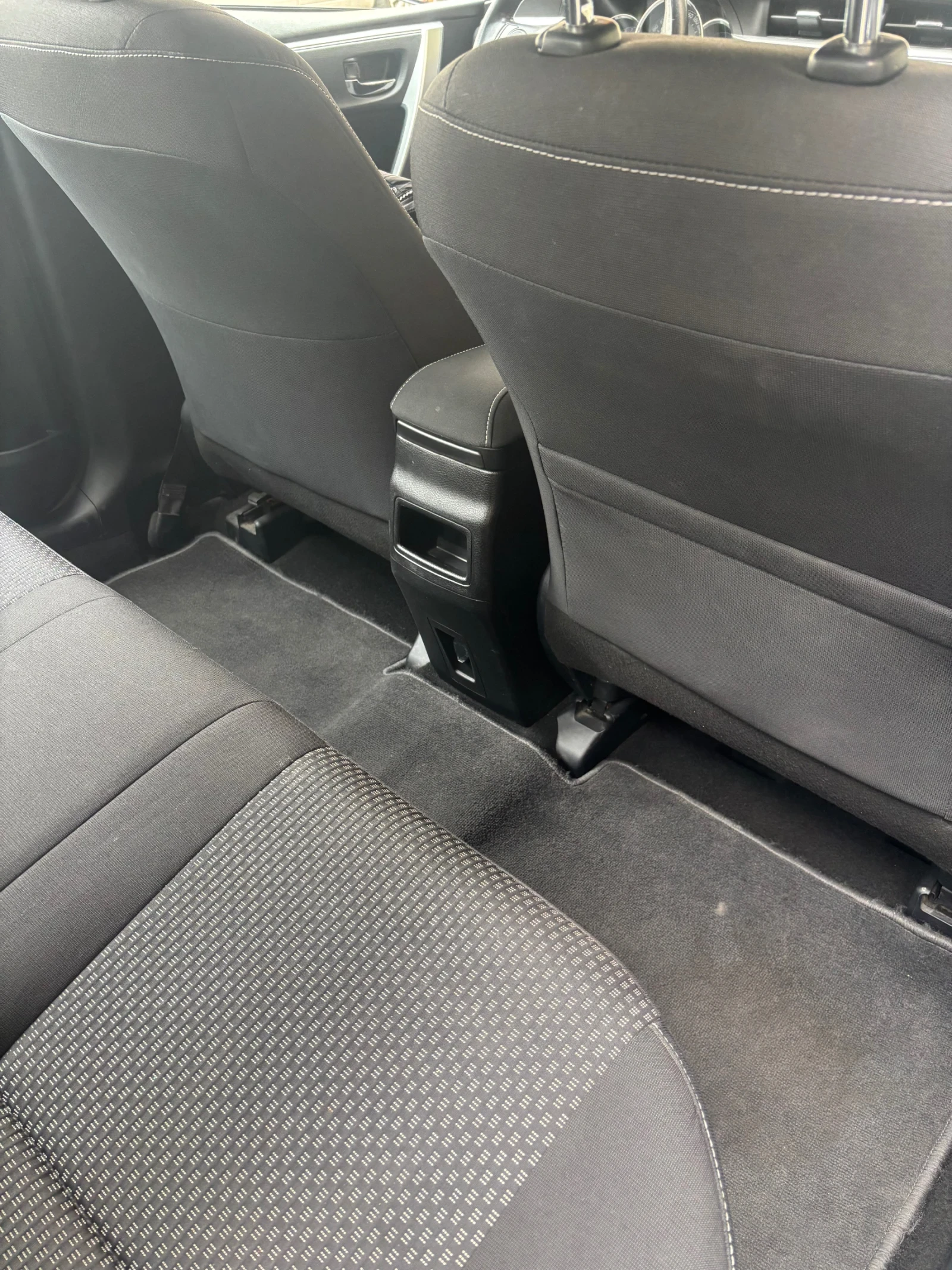 Toyota Corolla, снимка 4 - Автомобили и джипове - 55117605