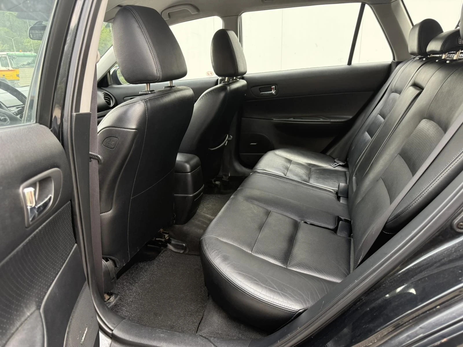 Mazda 6 Комби, снимка 8 - Автомобили и джипове - 55345643