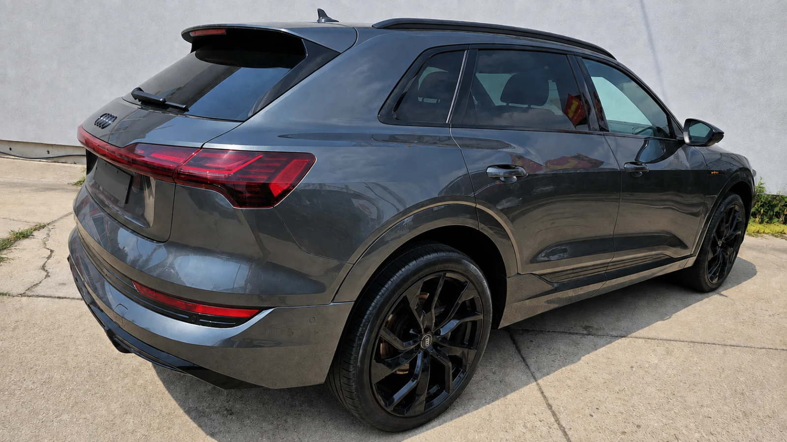 Audi E-Tron 55 quattro, снимка 3 - Автомобили и джипове - 55776883