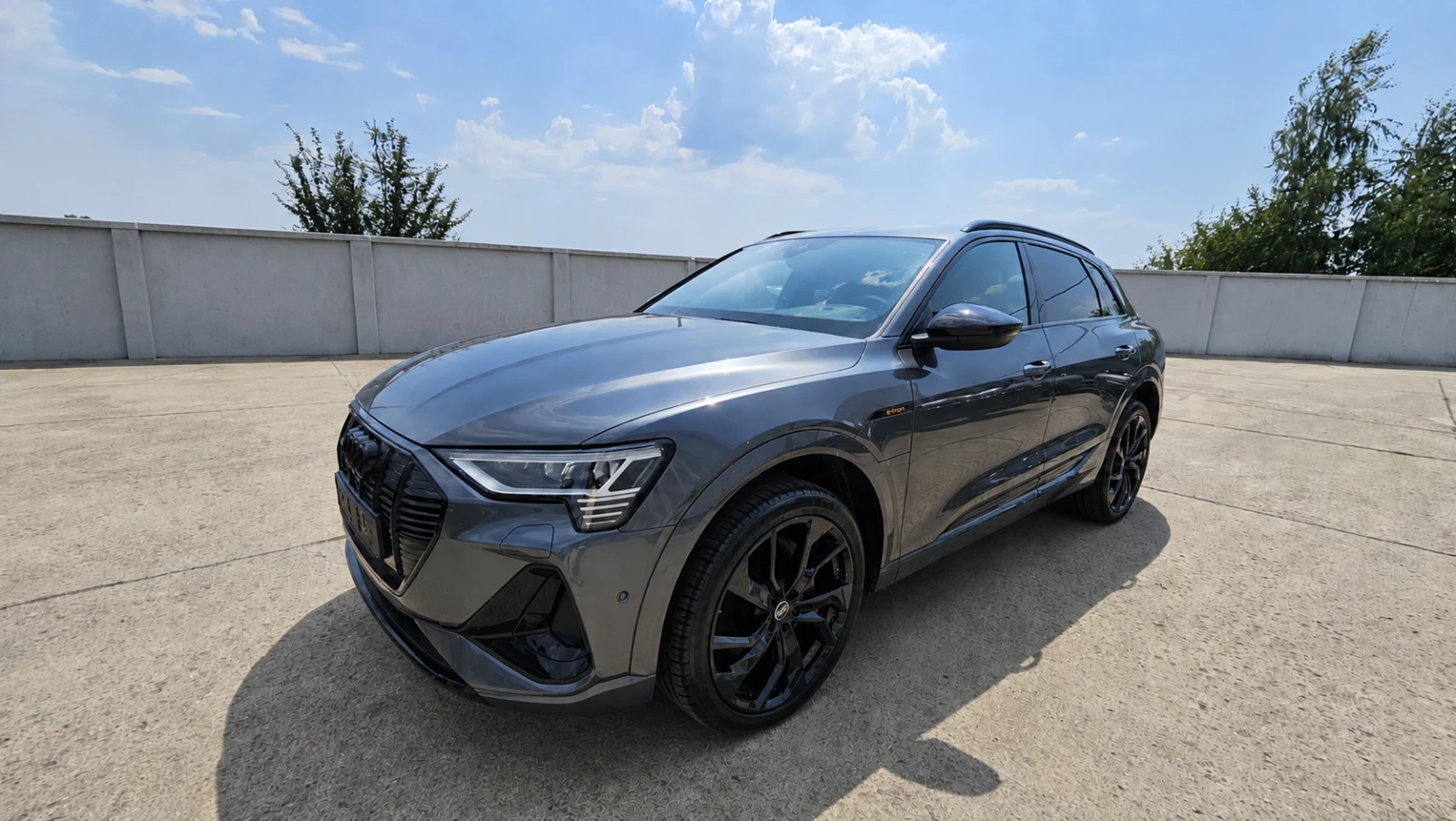 Audi E-Tron 55 quattro, снимка 4 - Автомобили и джипове - 55776883