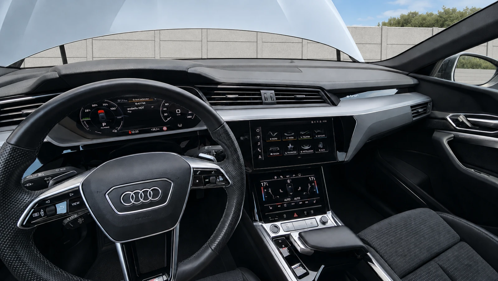 Audi E-Tron 55 quattro, снимка 10 - Автомобили и джипове - 55776883