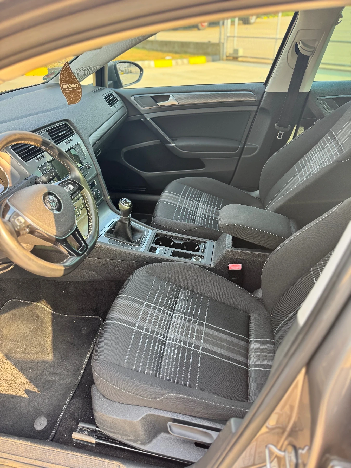 VW Golf 2.0 TDI LOUNGE, снимка 12 - Автомобили и джипове - 55782171