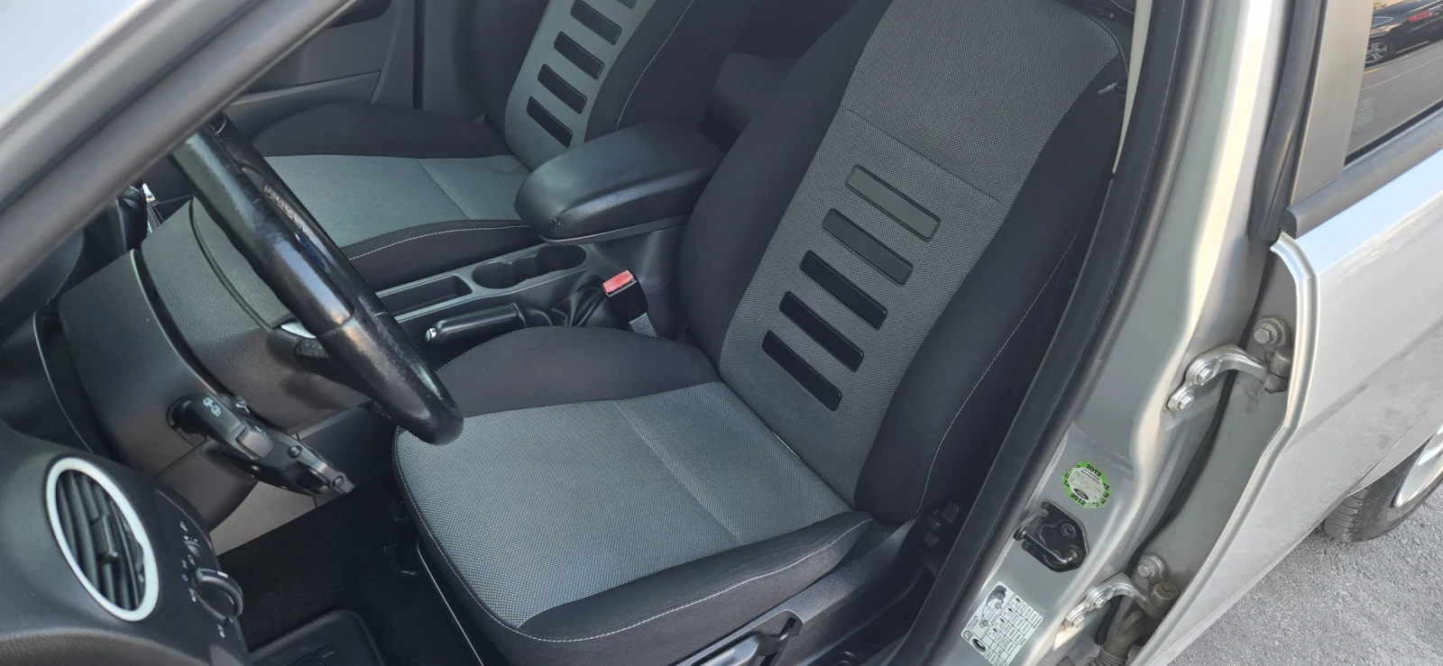 Ford Focus 1.6HDI 90ps, снимка 7 - Автомобили и джипове - 55947290