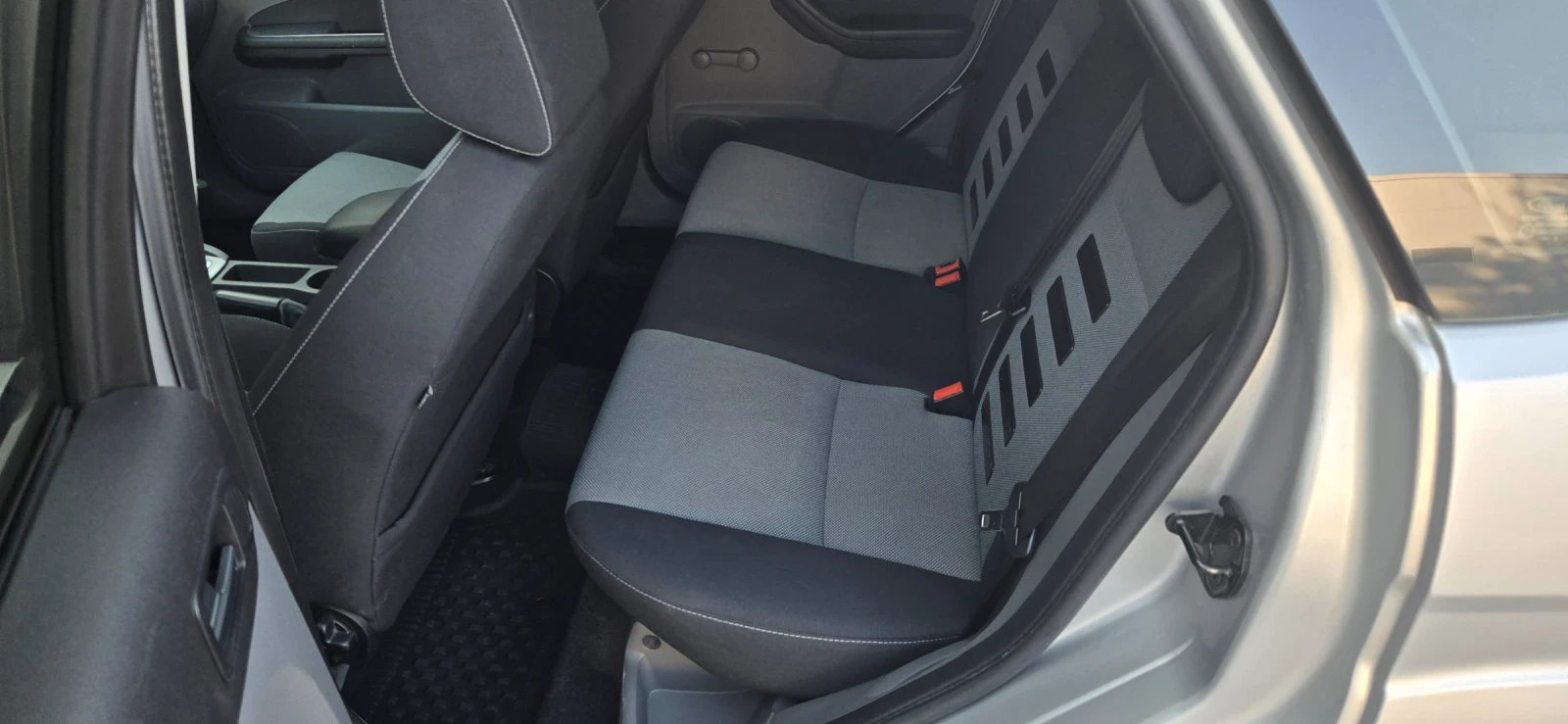 Ford Focus 1.6HDI 90ps, снимка 13 - Автомобили и джипове - 55947290