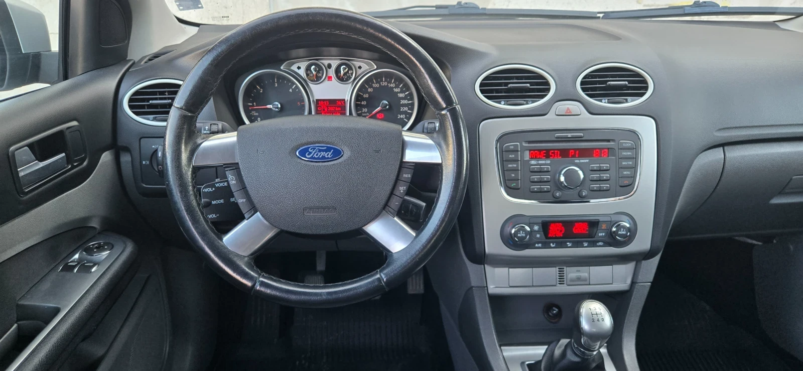Ford Focus 1.6HDI 90ps, снимка 10 - Автомобили и джипове - 55947290
