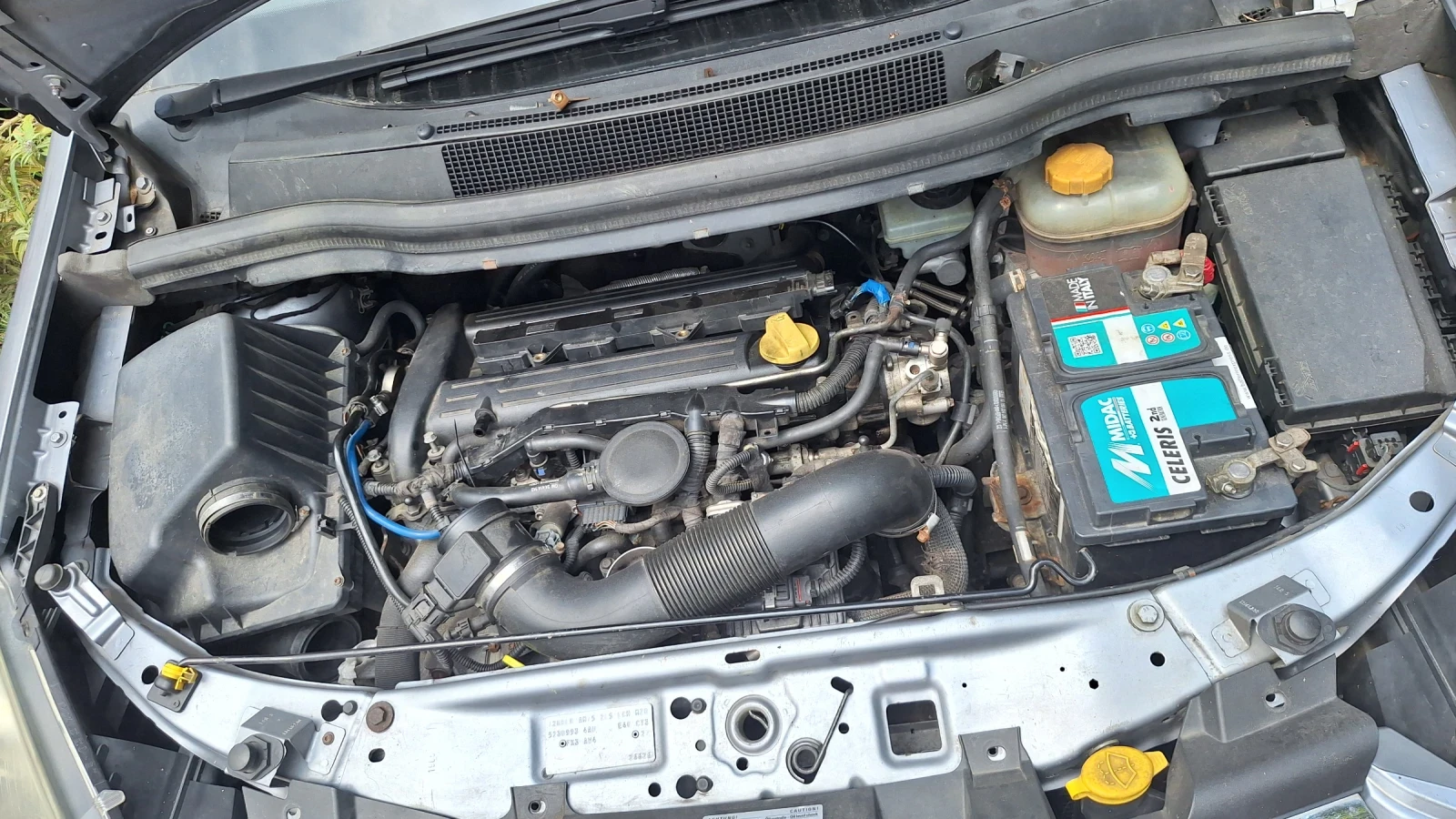 Opel Zafira 2.2 , снимка 8 - Автомобили и джипове - 55968693