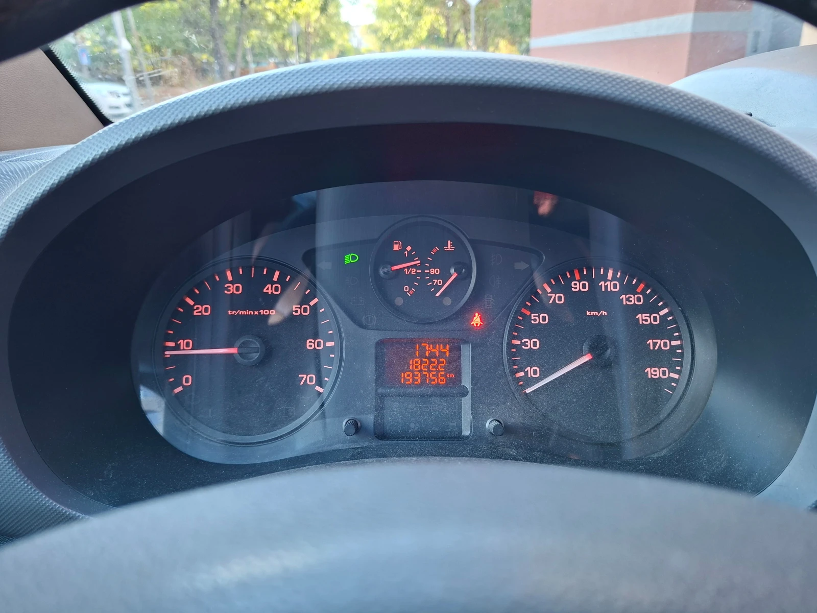 Peugeot Partner 1.6 HDi 90hp | Mobile.bg � ����������� 14