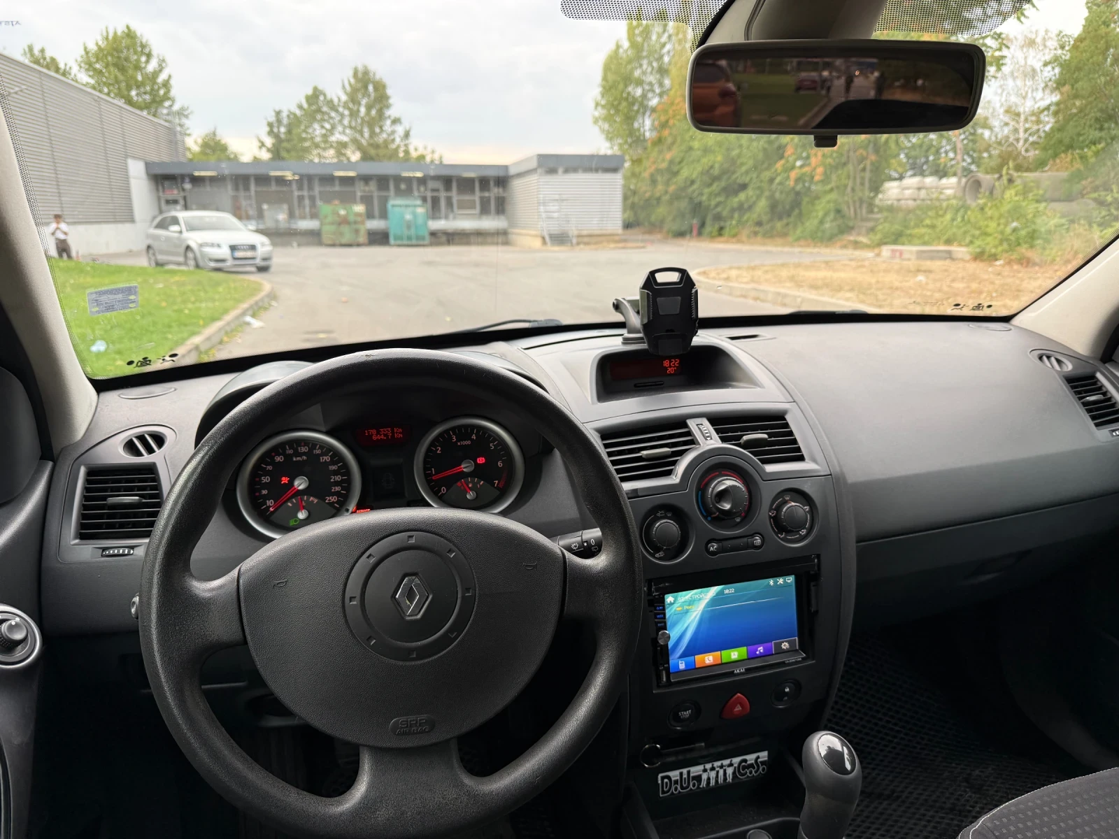 Renault Megane 1.6 16V, снимка 7 - Автомобили и джипове - 56167090