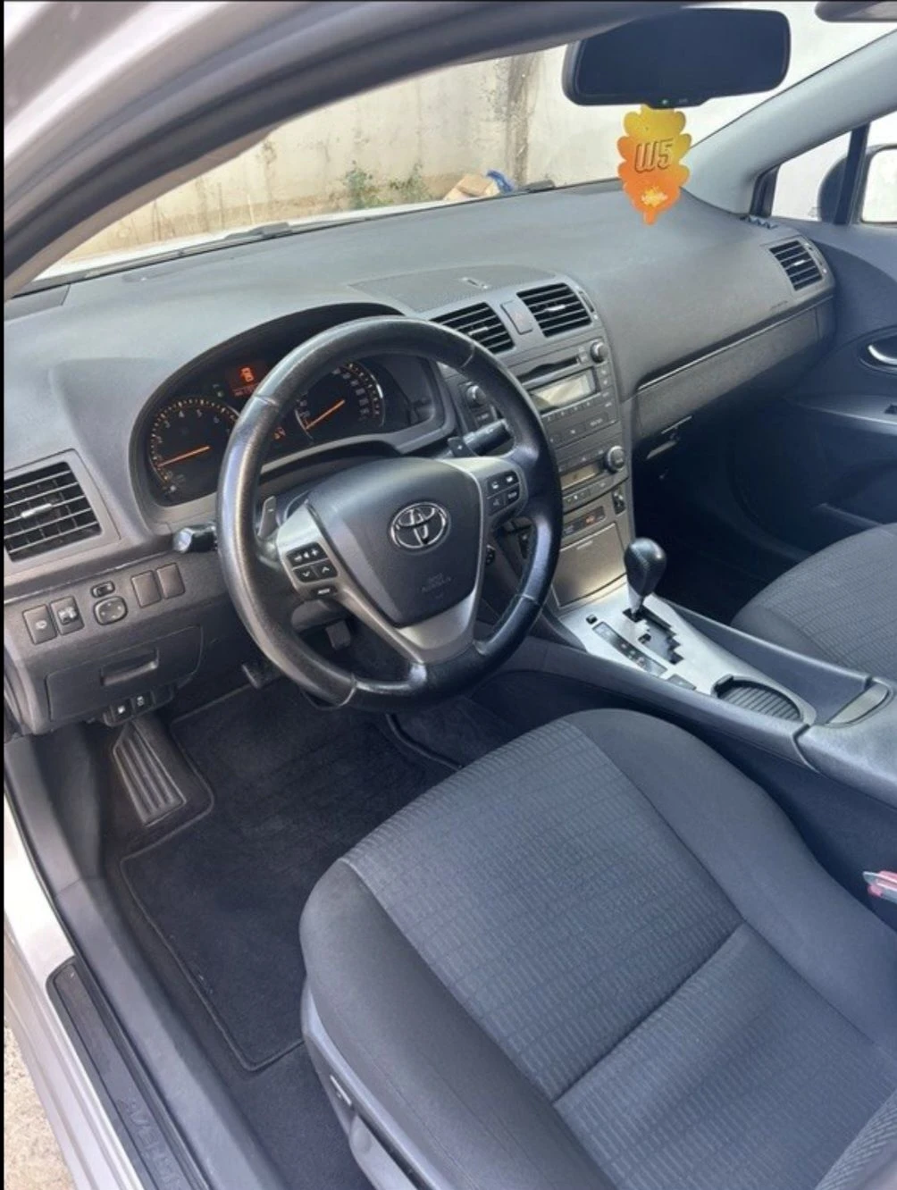 Toyota Avensis 2.0 vvti, снимка 8 - Автомобили и джипове - 56485609