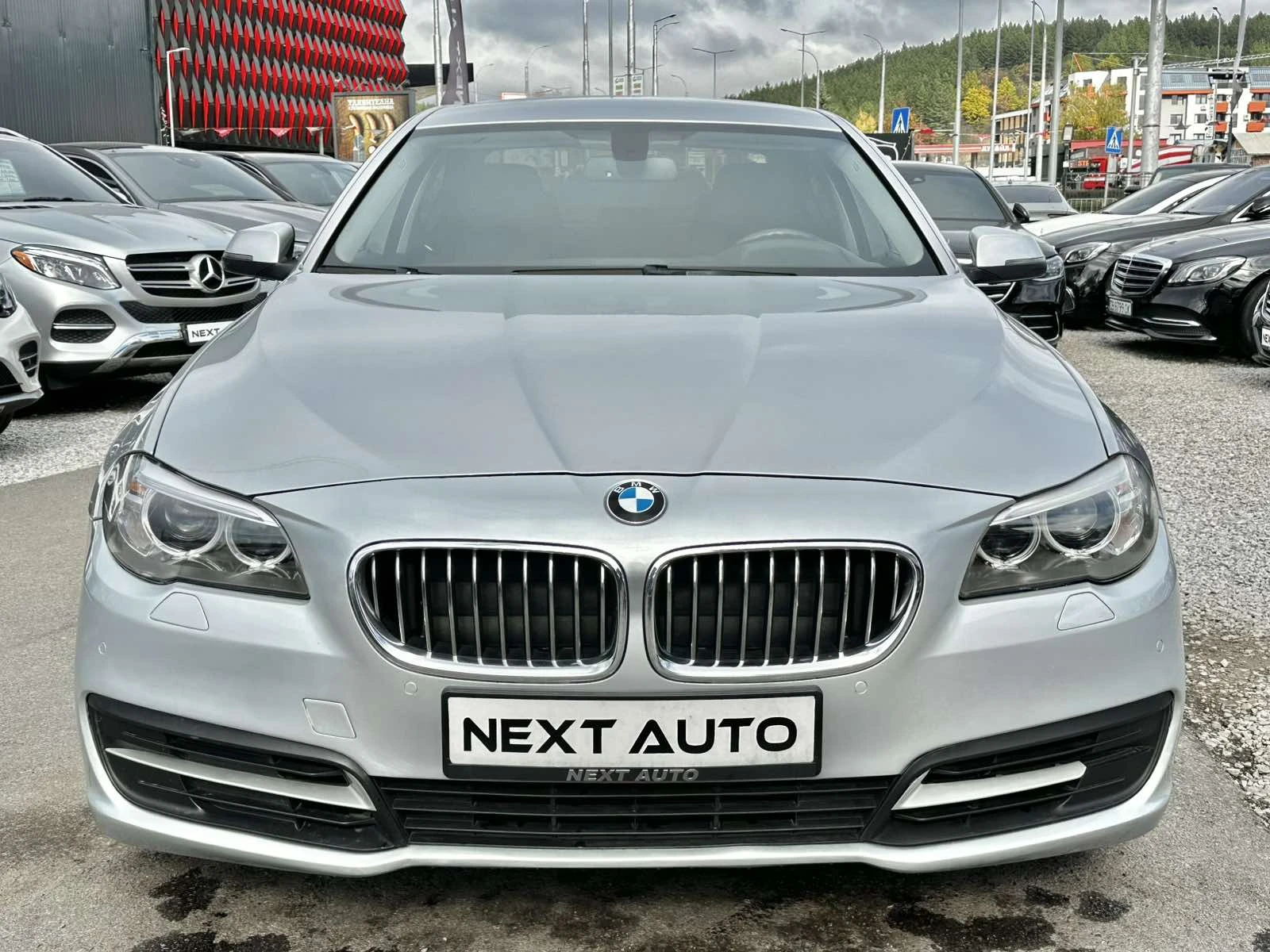BMW 518 2.0D EURO6B НАВИ КОЖА АВТОМАТ КСЕНОН, снимка 2 - Автомобили и джипове - 56724313