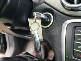 Mercedes-Benz GLA 250  4MATIC /CARFAX/Кожа/ПОдгрев/Панорама/Памет/2 Ключ, снимка 8