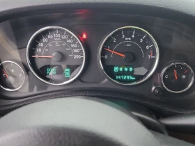 Jeep Wrangler * * UNLIMITED SAHARA* * AWD* * CARFAX* * , снимка 11