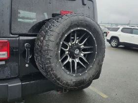 Jeep Wrangler * * UNLIMITED SAHARA* * AWD* * CARFAX* * , снимка 5