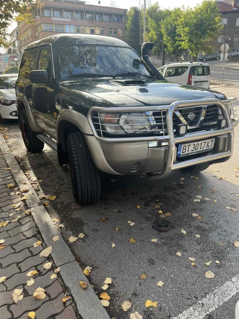 Nissan Patrol, снимка 12 - Автомобили и джипове - 47571398