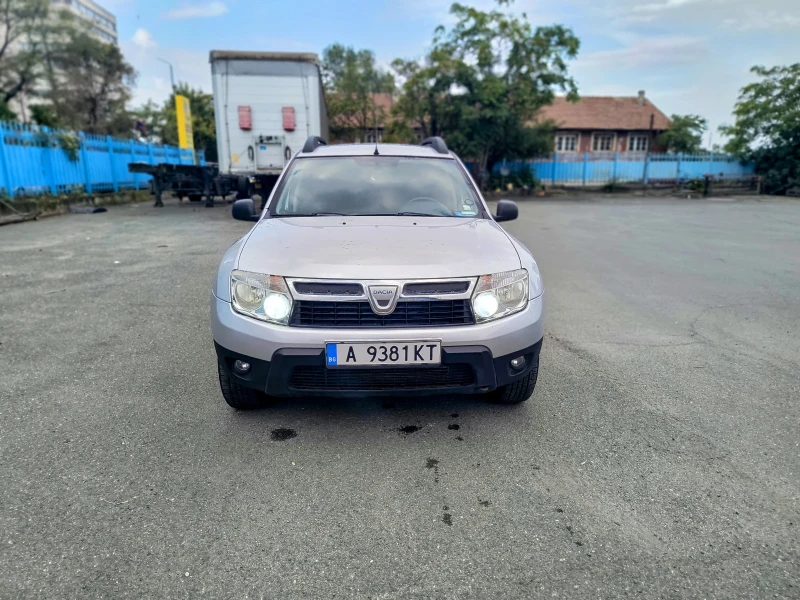 Dacia Duster DCi, снимка 8 - Автомобили и джипове - 47158173