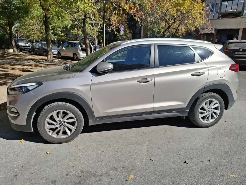 Hyundai Tucson, снимка 2 - Автомобили и джипове - 48543330