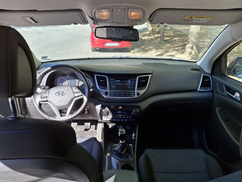 Hyundai Tucson, снимка 6 - Автомобили и джипове - 48543330