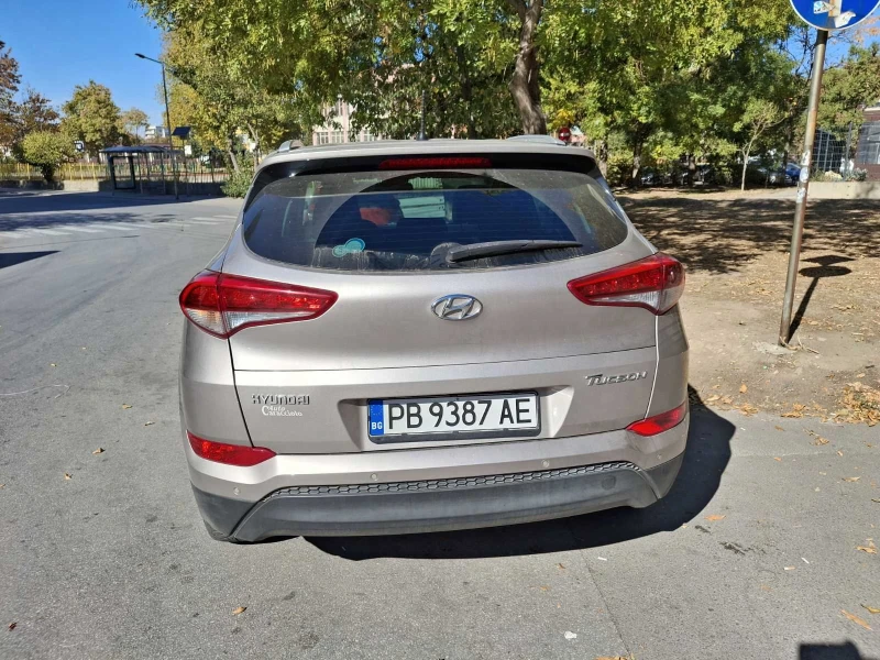 Hyundai Tucson, снимка 5 - Автомобили и джипове - 48543330