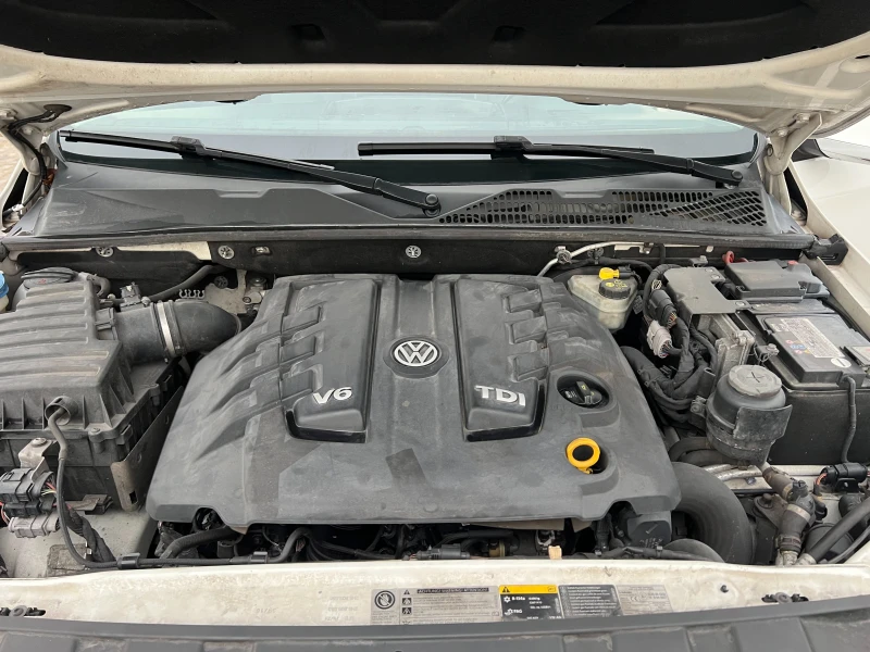 VW Amarok V6 TDI 4Motion, снимка 14 - Автомобили и джипове - 48597110