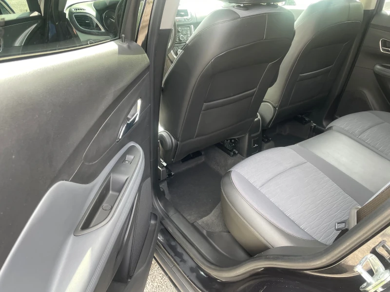 Opel Mokka FACELIFT, 1.6 CDTI,  Euro 6, COSMO, СЕРВИЗНА КНИЖК, снимка 12 - Автомобили и джипове - 50496823