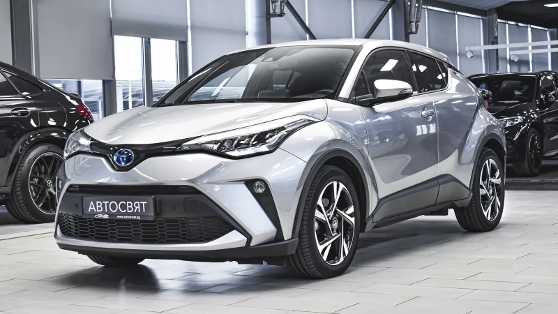 Toyota C-HR 2.0 Hybrid Club Automatic, снимка 4 - Автомобили и джипове - 51825199