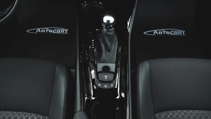 Toyota C-HR 2.0 Hybrid Club Automatic, снимка 14 - Автомобили и джипове - 51825199