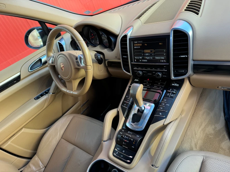 Porsche Cayenne 3.0D Панорама , снимка 7 - Автомобили и джипове - 52155068