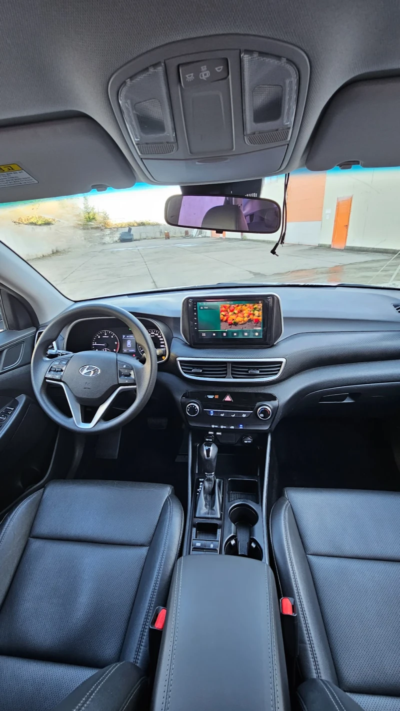 Hyundai Tucson, снимка 11 - Автомобили и джипове - 52435092