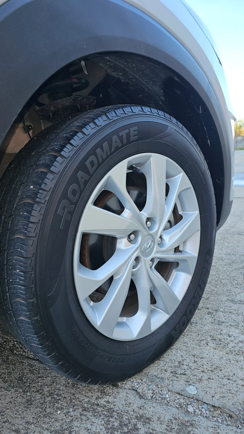 Hyundai Tucson, снимка 9 - Автомобили и джипове - 52435092