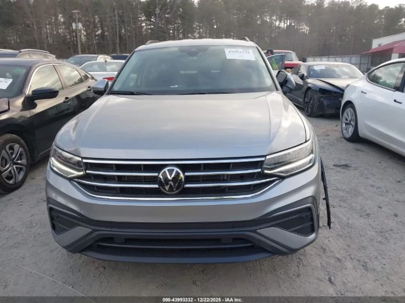 VW Tiguan 2.0T S, снимка 11 - Автомобили и джипове - 53200171