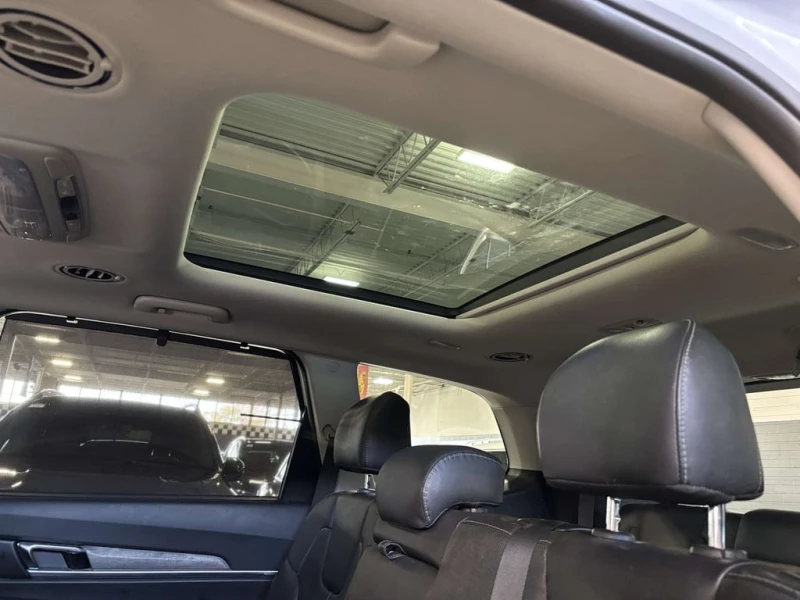 Kia Telluride * SX * CARFAX * ЦЕНА ДО БГ, снимка 12 - Автомобили и джипове - 53427879