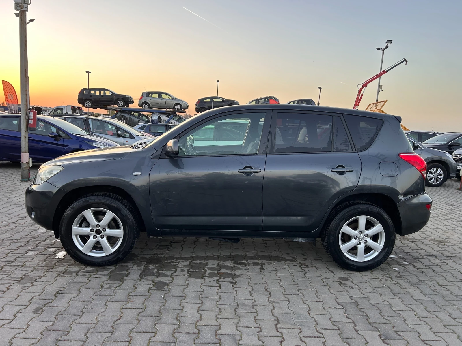 Toyota Rav4 2.0GAZ AVTOMAT/4X4/NAVI  - изображение 9