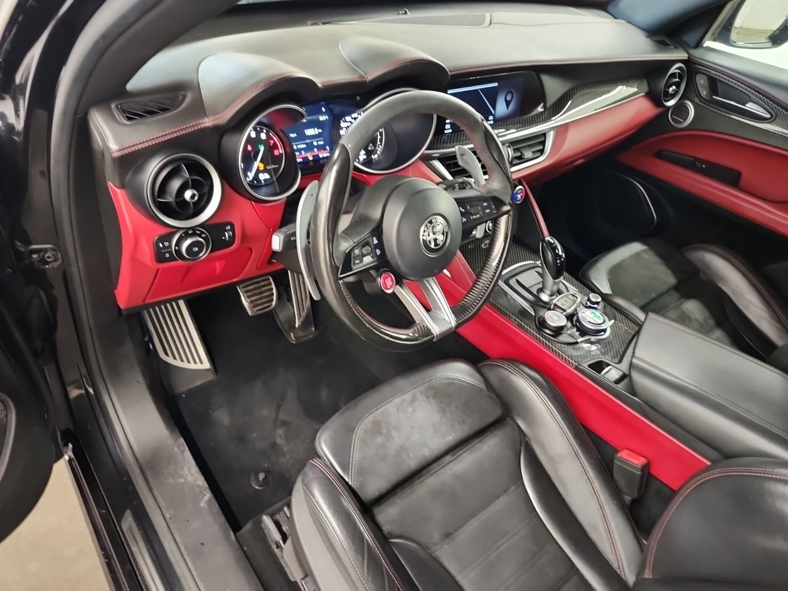 Alfa Romeo Stelvio QUADRIFOGLIO* CARFAX* АвтоКредит * Цена до Българи - изображение 10