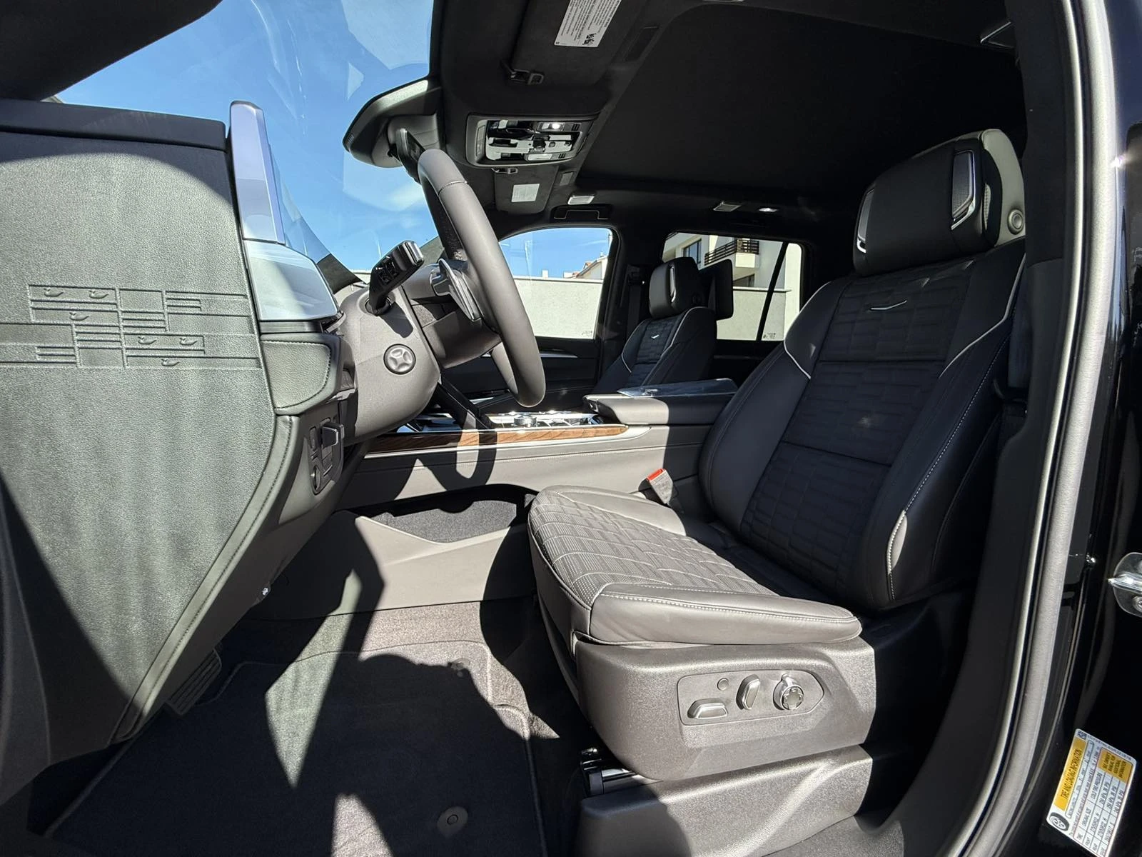 Cadillac Escalade 6.2L 600 FACELIFT - изображение 9