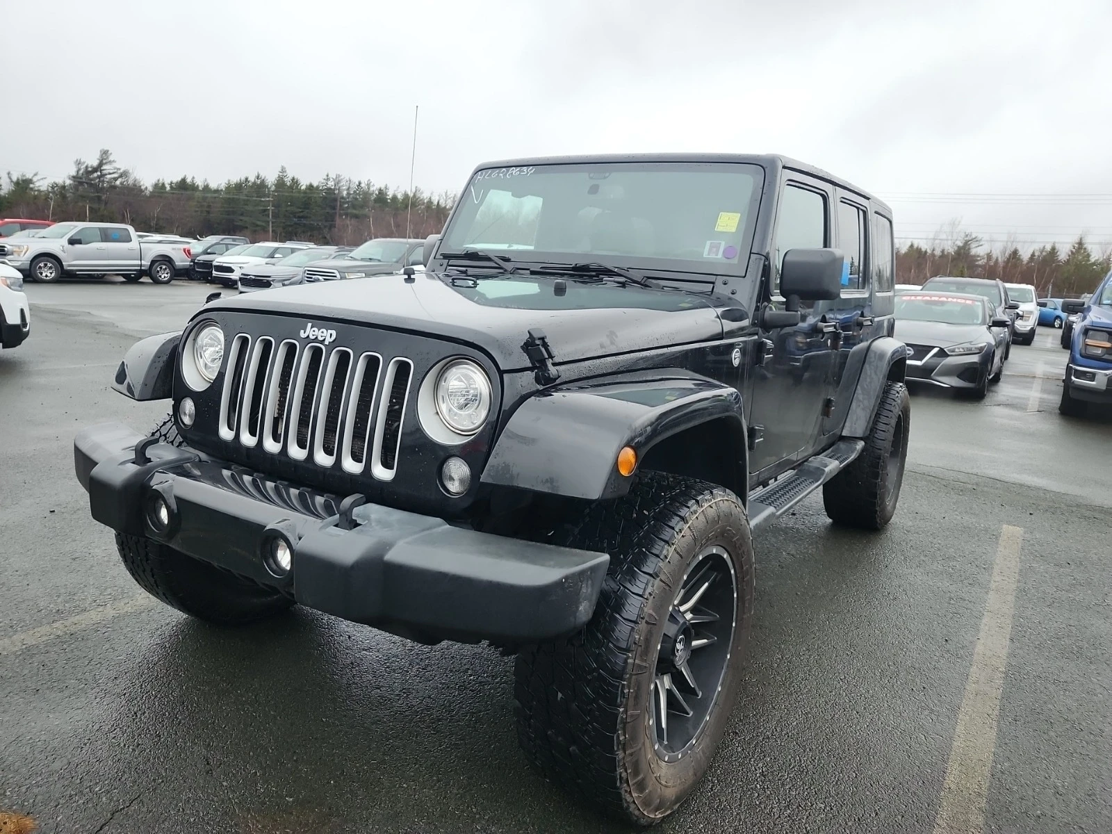 Jeep Wrangler * * UNLIMITED SAHARA* * AWD* * CARFAX* *  - изображение 2