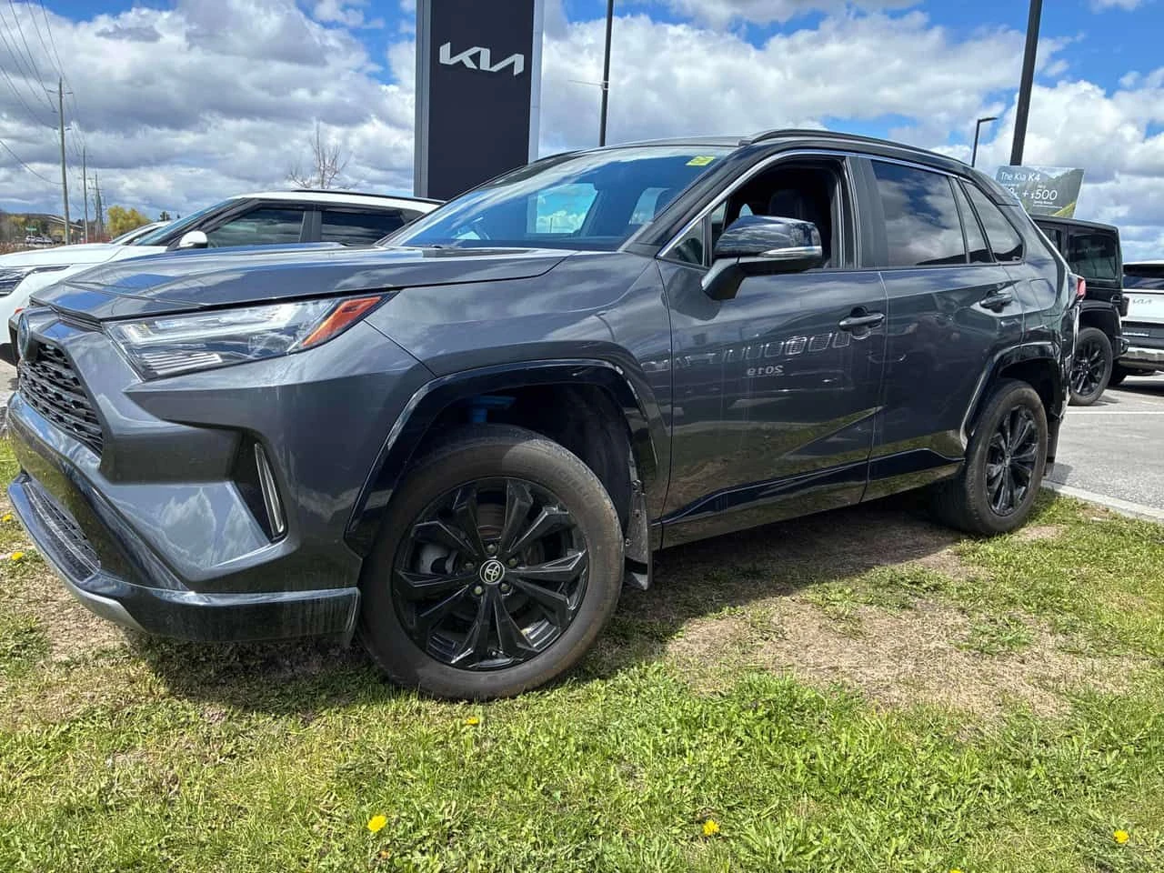 Toyota Rav4 | Hybrid XSE | ПОДГРЕВ | ШИБИДАХ | CARFAX | , снимка 2 - Автомобили и джипове - 54529421