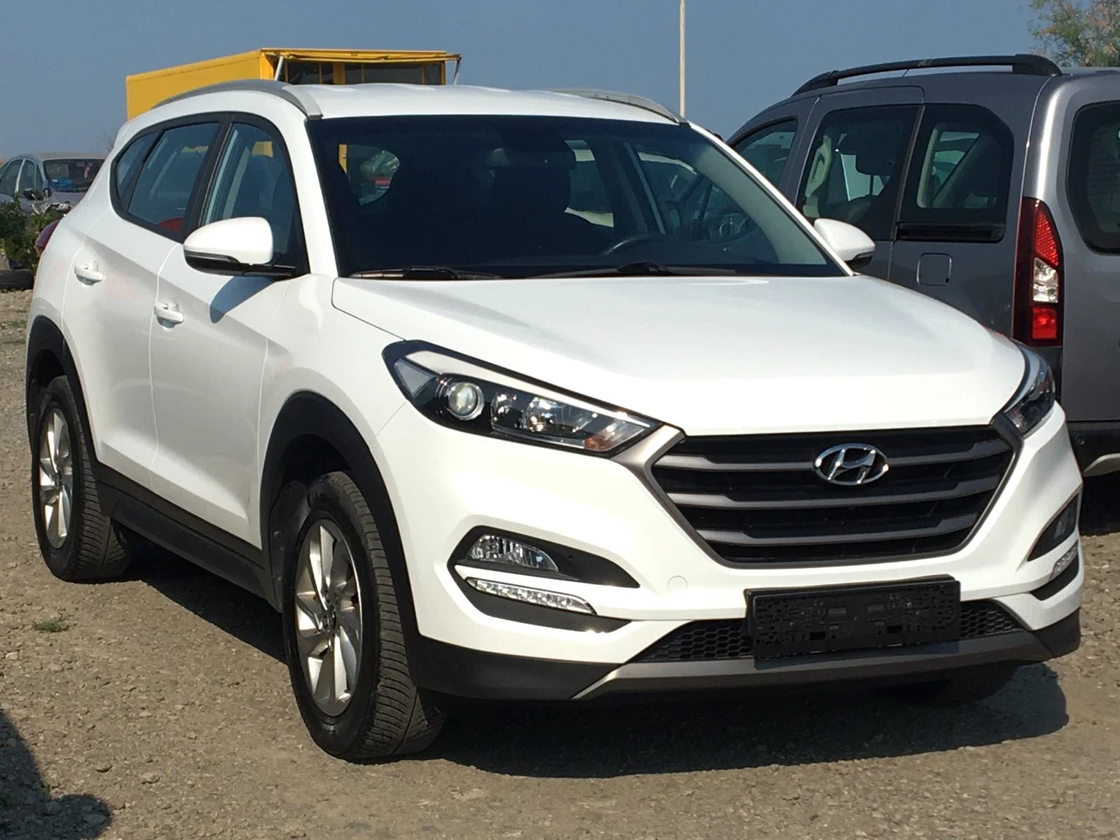 Hyundai Tucson 1.6 i Швейцария , снимка 3 - Автомобили и джипове - 55334965