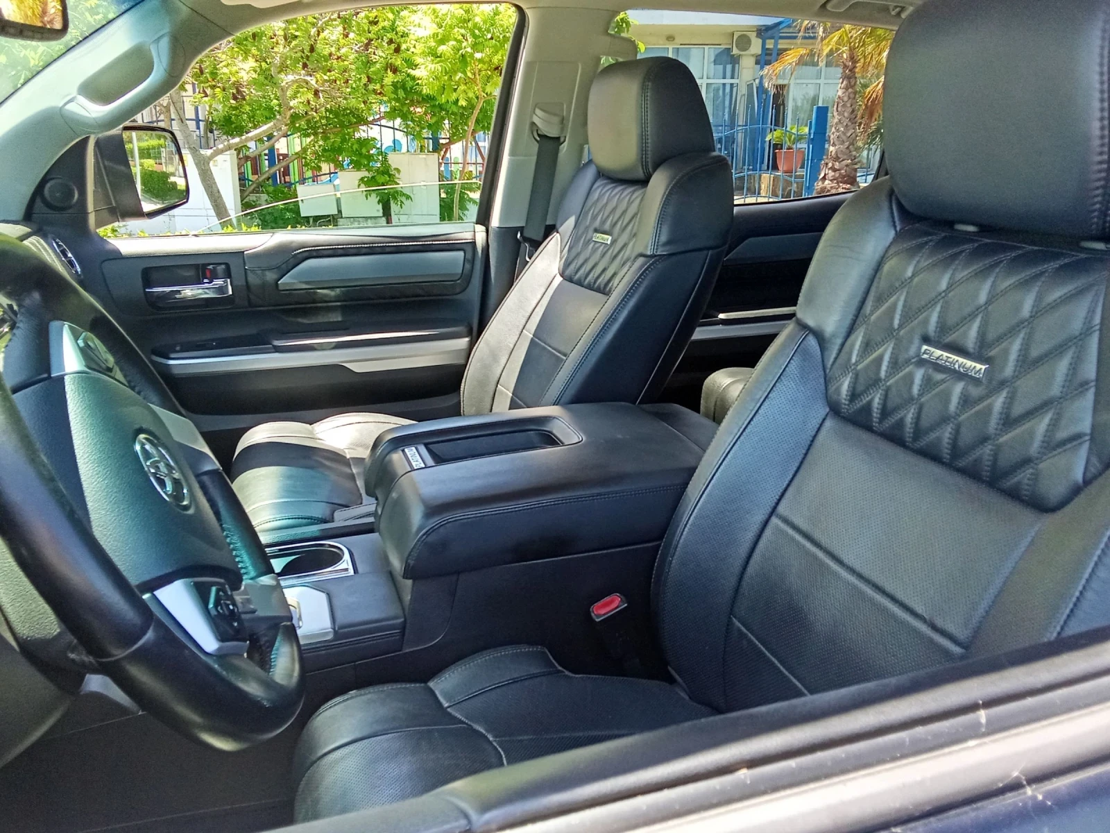 Toyota Tundra PLATINUM, снимка 10 - Автомобили и джипове - 55851093