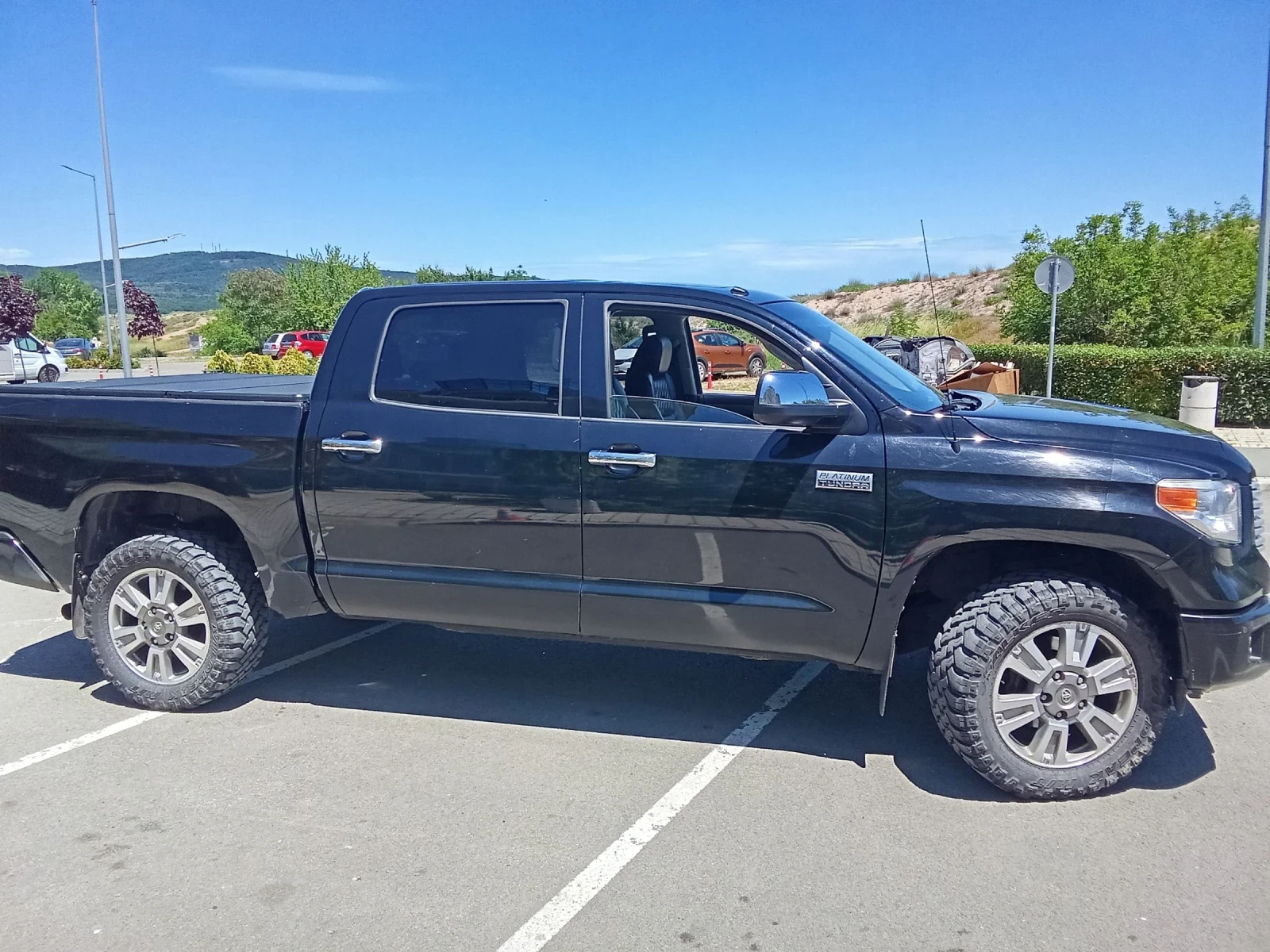 Toyota Tundra PLATINUM, снимка 5 - Автомобили и джипове - 55851093