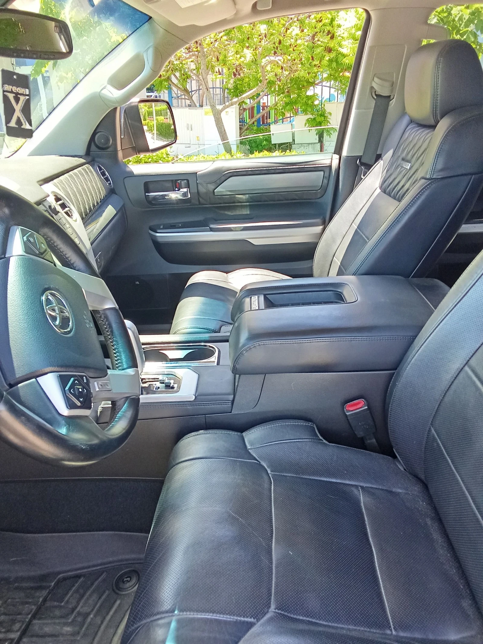 Toyota Tundra PLATINUM, снимка 12 - Автомобили и джипове - 55851093