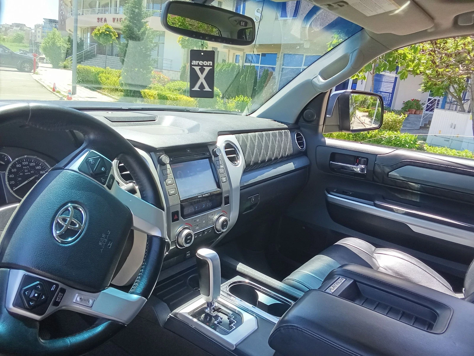 Toyota Tundra PLATINUM, снимка 13 - Автомобили и джипове - 55851093