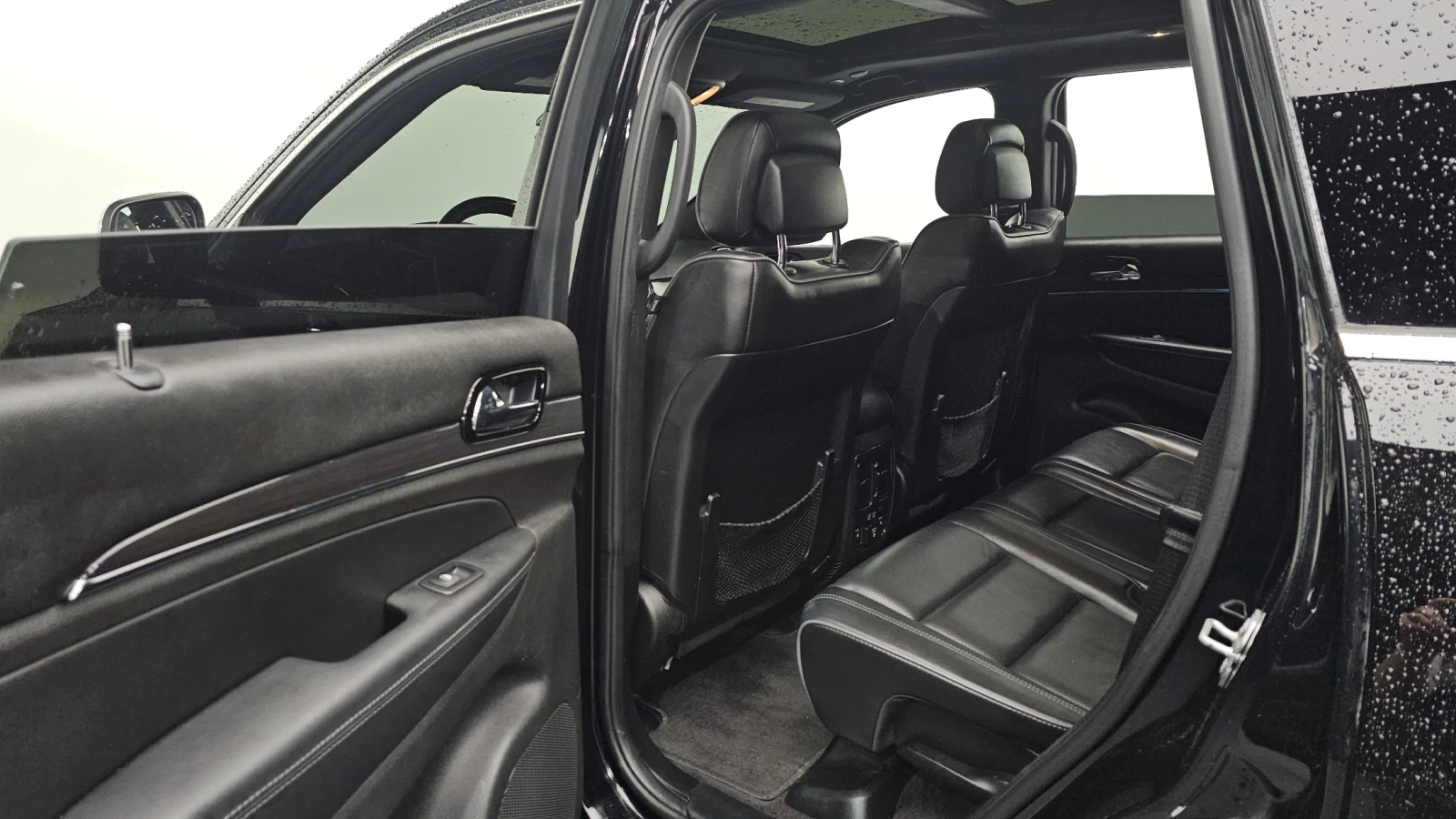 Jeep Grand cherokee OVERLAND ' DISTRONIC ' ОБДУХ, снимка 12 - Автомобили и джипове - 55903421