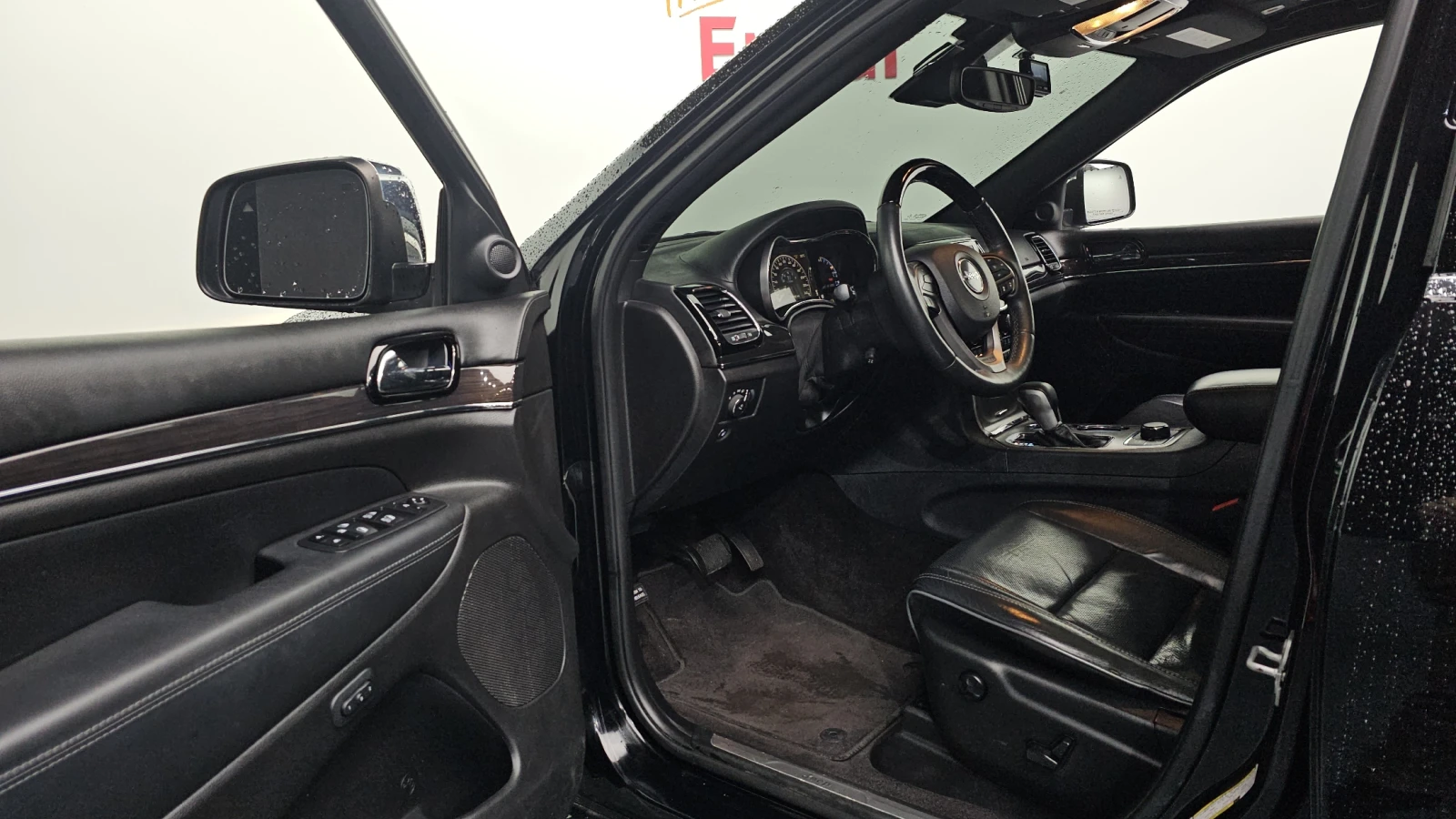 Jeep Grand cherokee OVERLAND ' DISTRONIC ' ОБДУХ, снимка 10 - Автомобили и джипове - 55903421