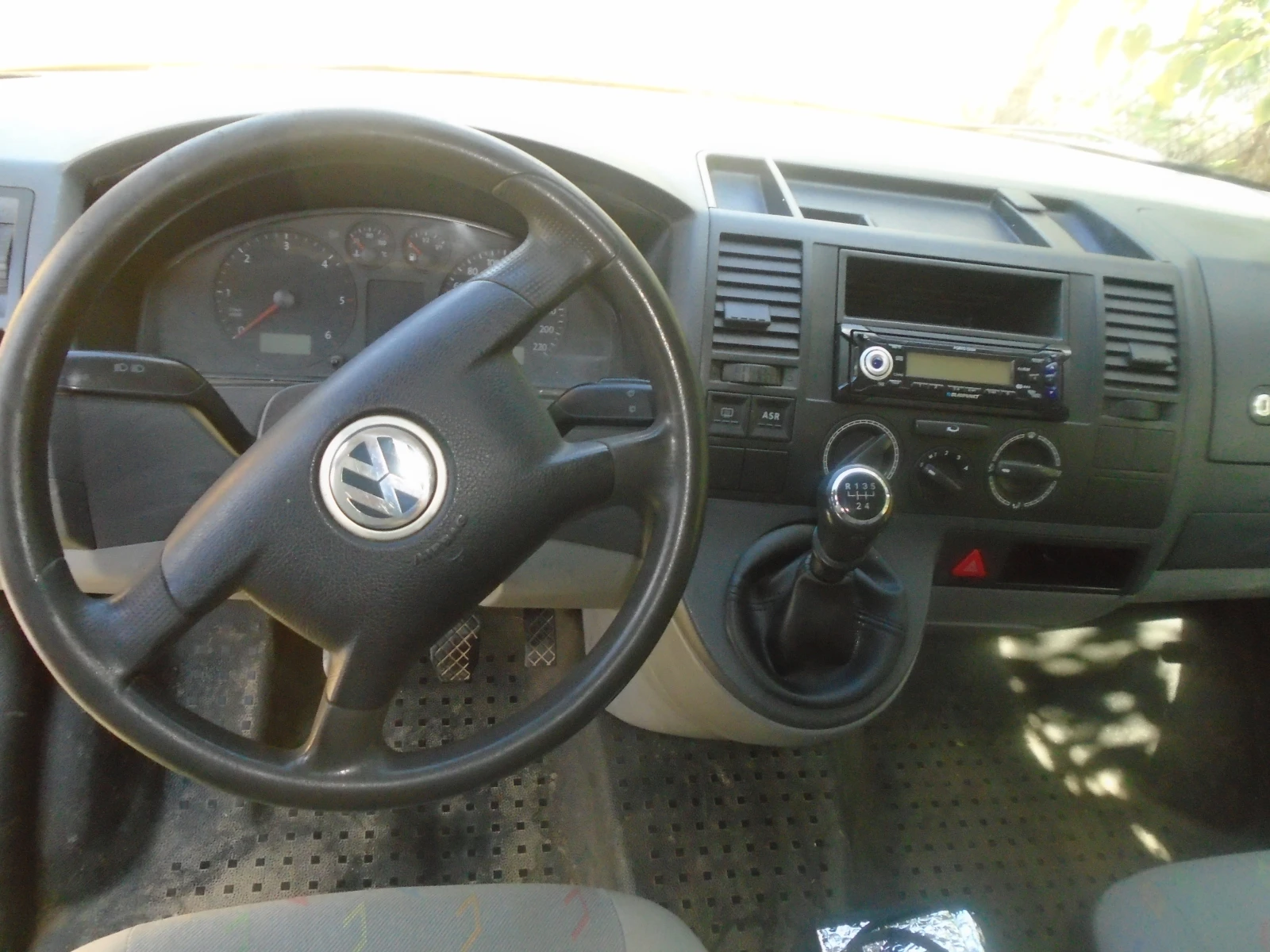 VW Transporter 1.9 - изображение 6